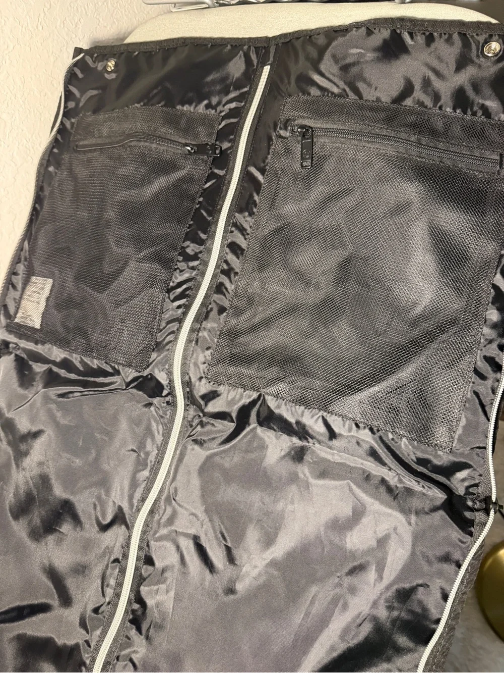 NWT biaggi Turquoise Blue Folding Travel Garment Bag Suit Dress Carrier